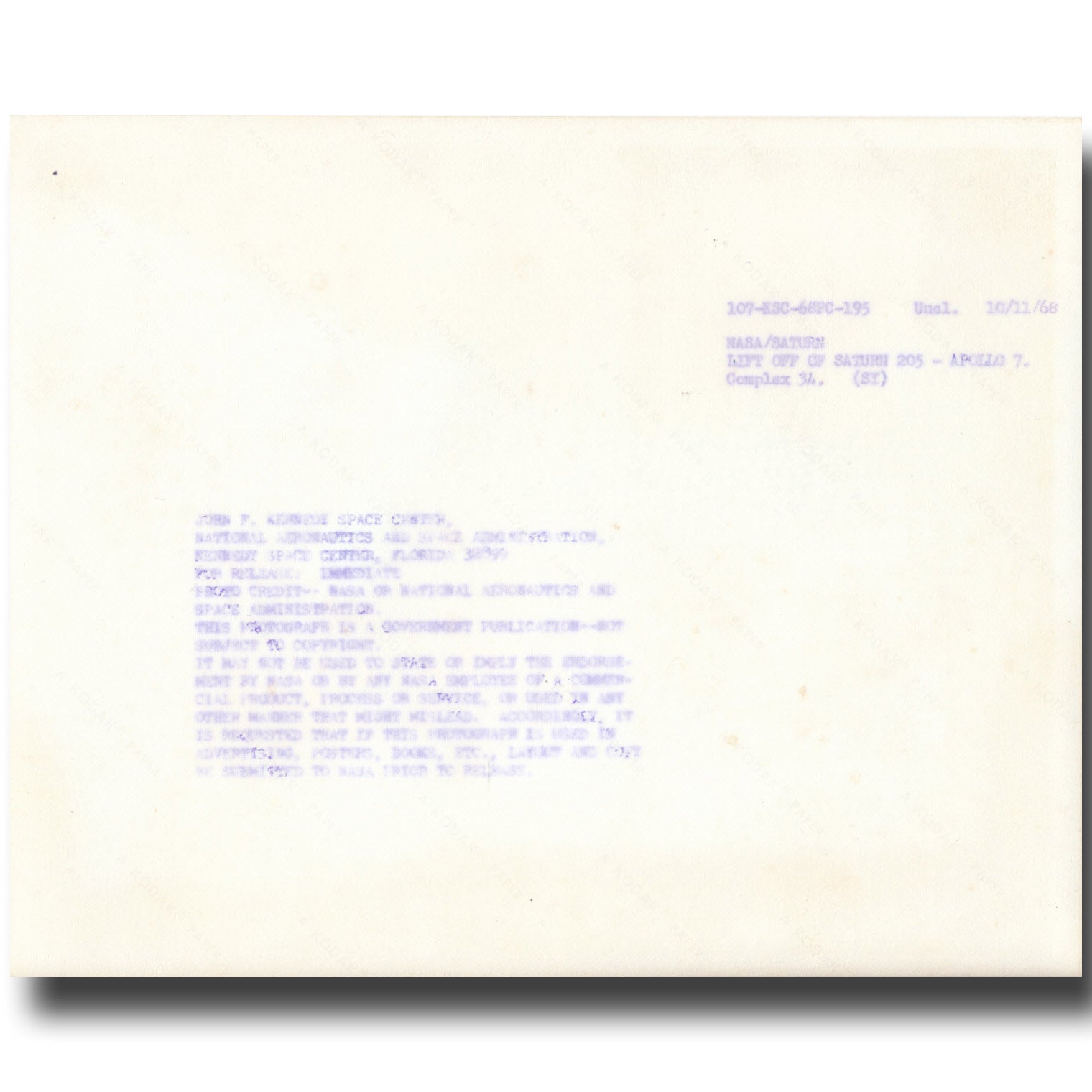 authentic-official-and-original-apollo-7-launch-vintage-nasa-8×10-glossy-online-sale_1.jpg